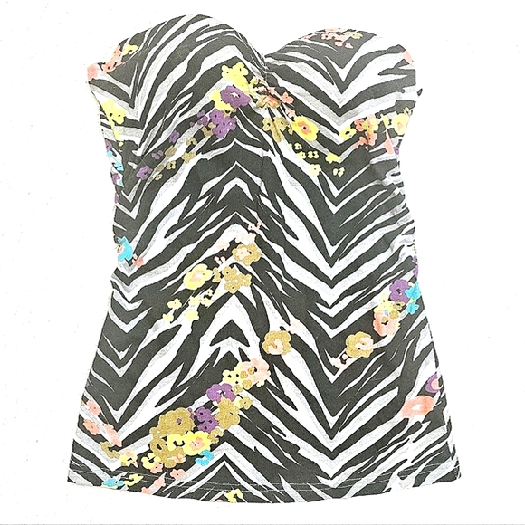 Padded Strapless Top - Picture 9 of 9